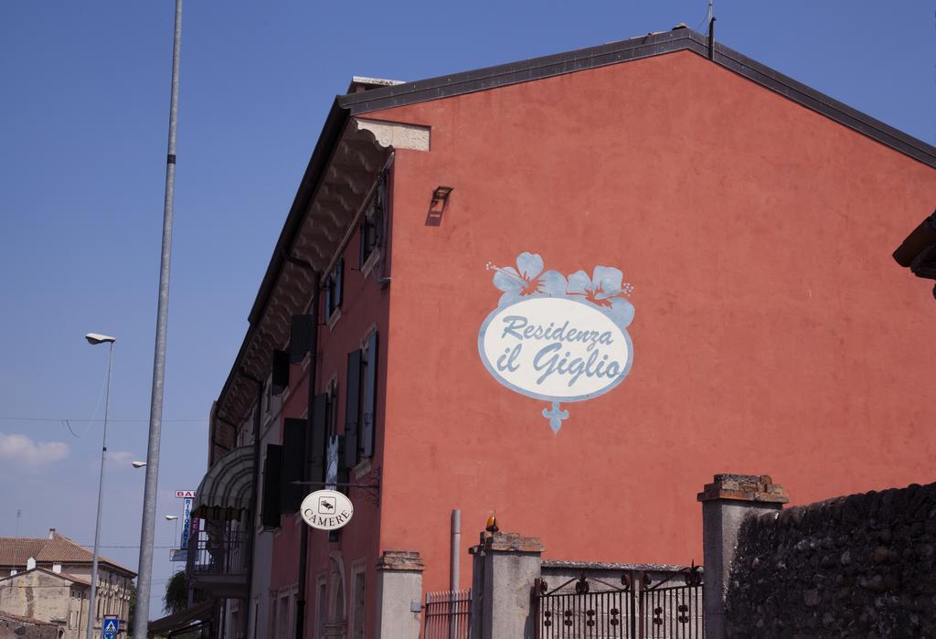 Residenza Il Giglio Bed & Breakfast Mozzecane Luaran gambar