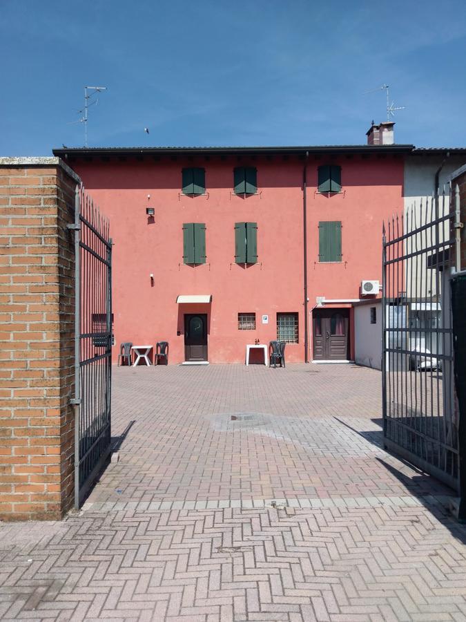 Residenza Il Giglio Bed & Breakfast Mozzecane Luaran gambar
