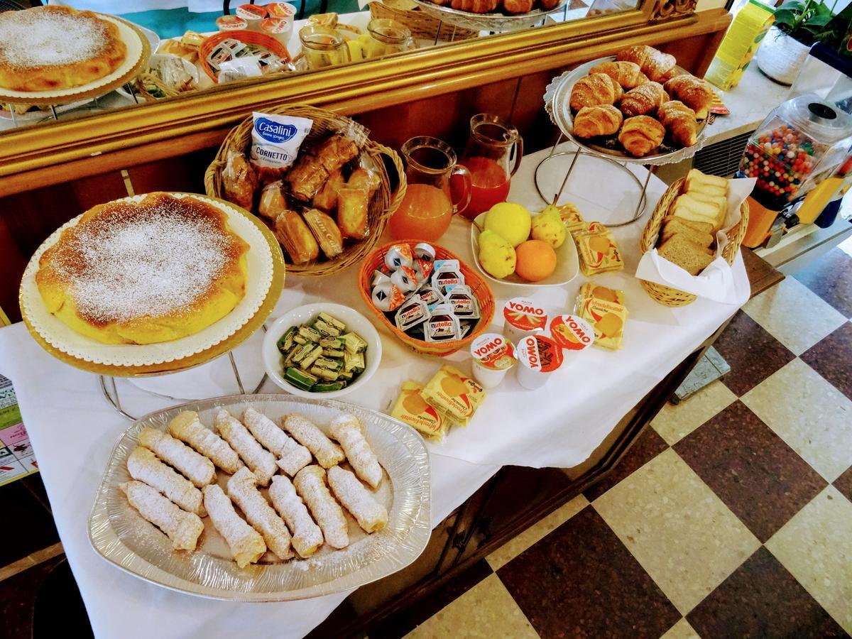 Residenza Il Giglio Bed & Breakfast Mozzecane Luaran gambar